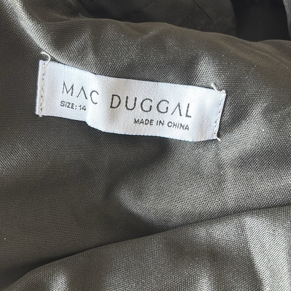 Mac Duggal Black Embellished Floral Cap Sleeve A Line Gown, Lace Maxi Dress NWT - Picture 16 of 17